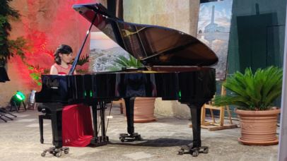 Fotogallery: Grazia Candeliere, pianoforte @ Atrio Palazzo Baronale Serafini-Sauli, Tiggiano (LE)