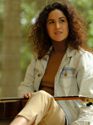 Lucrezia Bonasia, chitarra