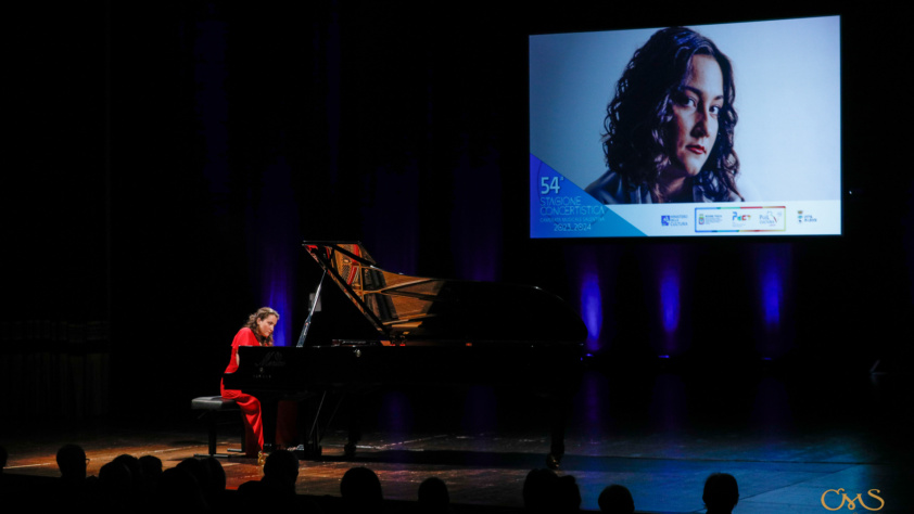 Fotogallery: Serena Valluzzi, pianoforte @ Teatro Apollo, Lecce